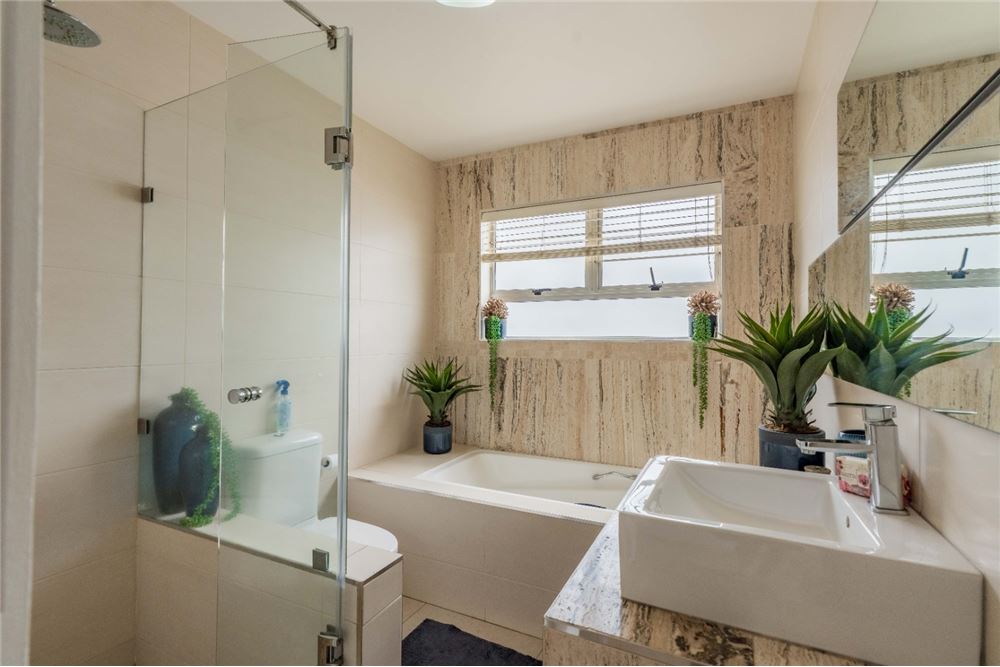 Residential - Condo/Apartment - Umhlanga Rocks, KwaZulu Natal - South Africa - 27 - 1031465051-366