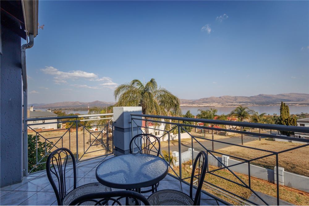 באזור מגורים - בית פרטי - Kosmos Ridge, North West - South Africa - 2 - 1031416034-338