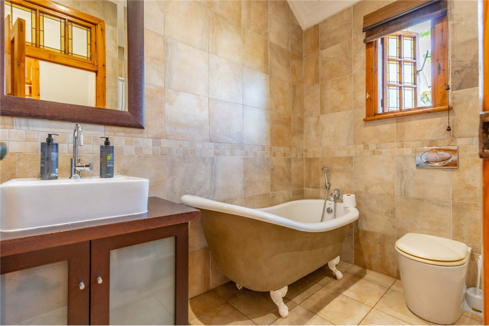 Residential - Hiša večstanovanjska - Essenwood, KwaZulu Natal - South Africa - 37 - 1031389006-964