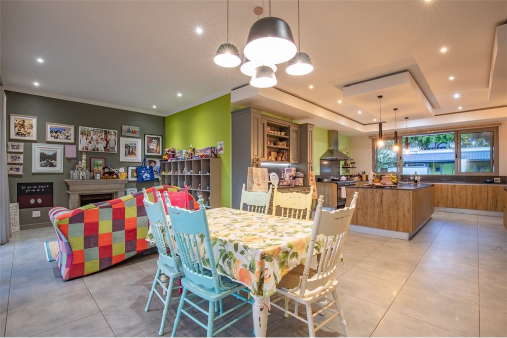 Residential - House - Waterkloof, Gauteng - South Africa - 22 - 1031414150-79