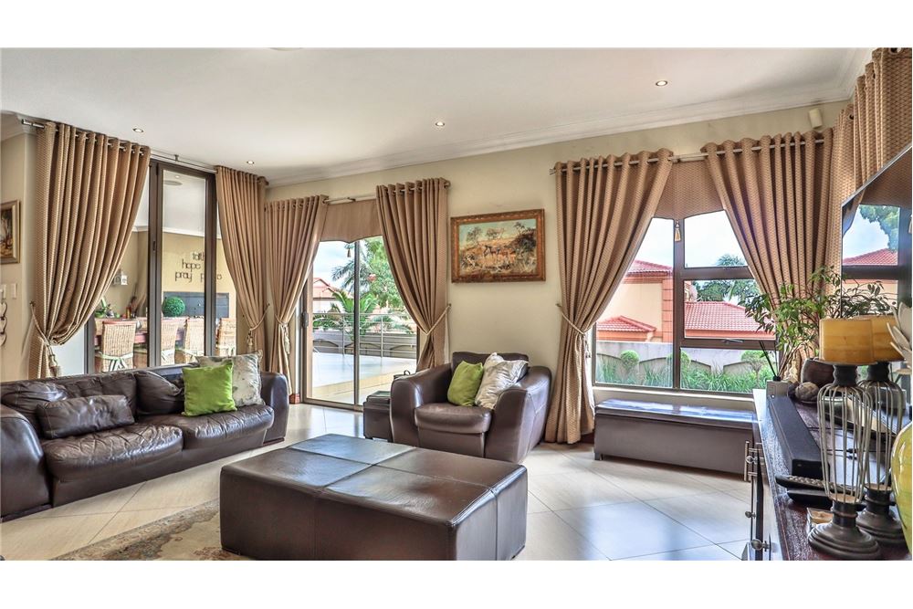 Residenziale - Casa - Magalieskruin, Gauteng - South Africa - 63 - 1031414142-43