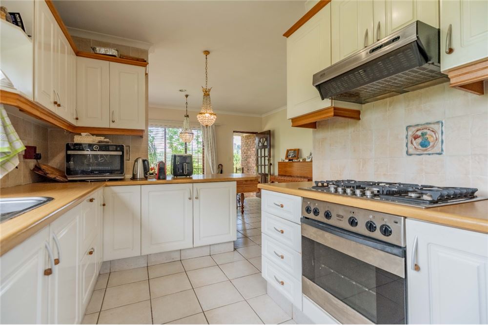 Residential - Mestna hiša - Hillcrest Central, KwaZulu Natal - South Africa - 12 - 1031391015-150