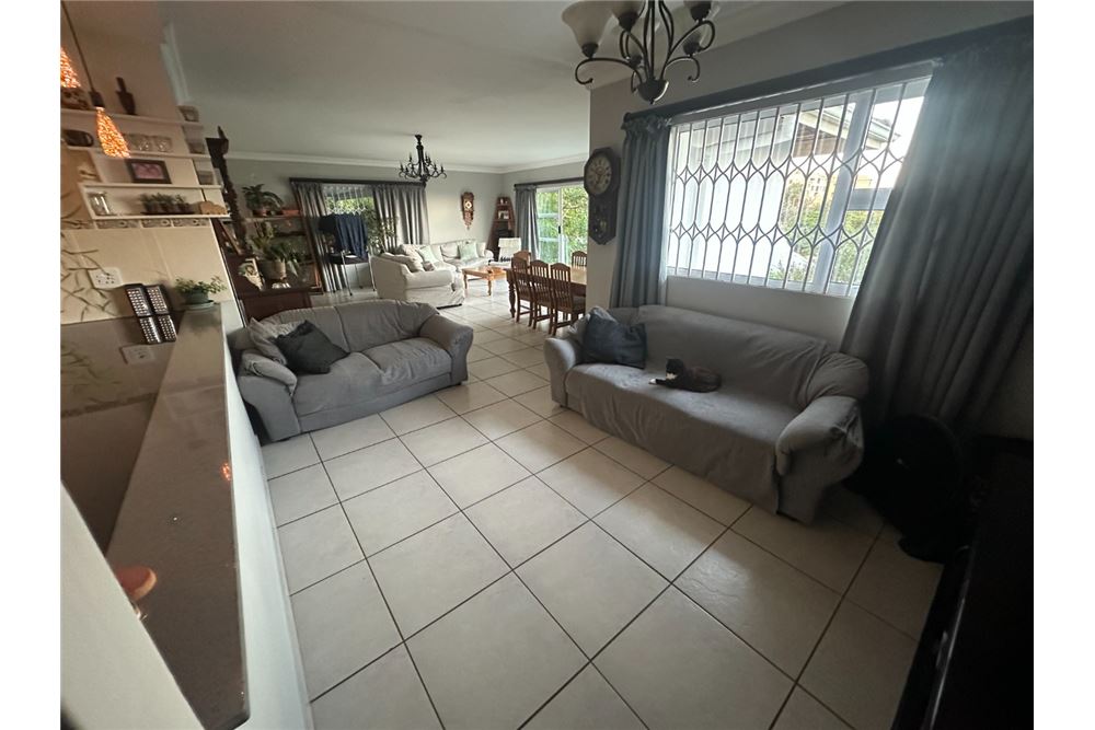 Residential - Stanovanje - Athlone, KwaZulu Natal - South Africa - 5 - 1031388001-158