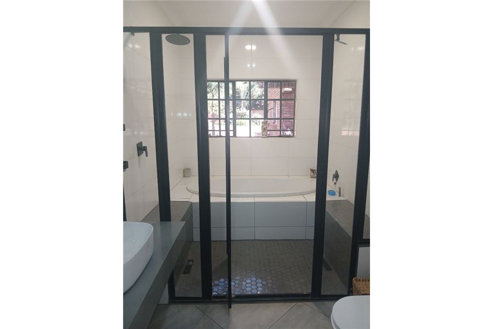 Residencial - Casa - Montana Tuine, Gauteng - South Africa - 17 - 1031414088-139