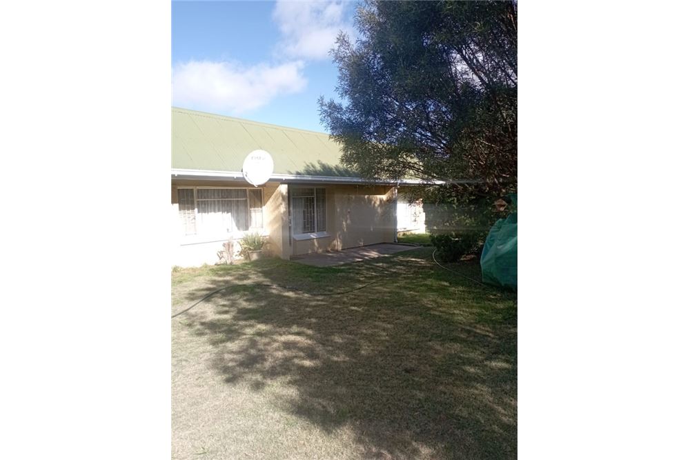 Residential - 주택 - Tweespruit, Free State - South Africa - 3 - 1031417002-272