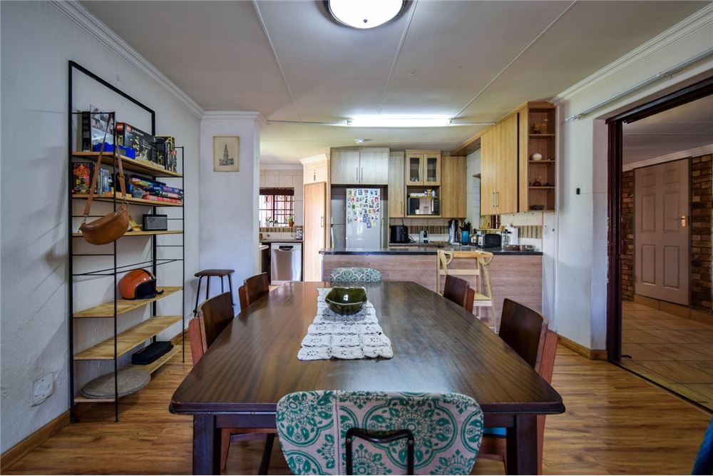 Residential - House - Waverley, Gauteng - South Africa - 11 - 1031414001-147