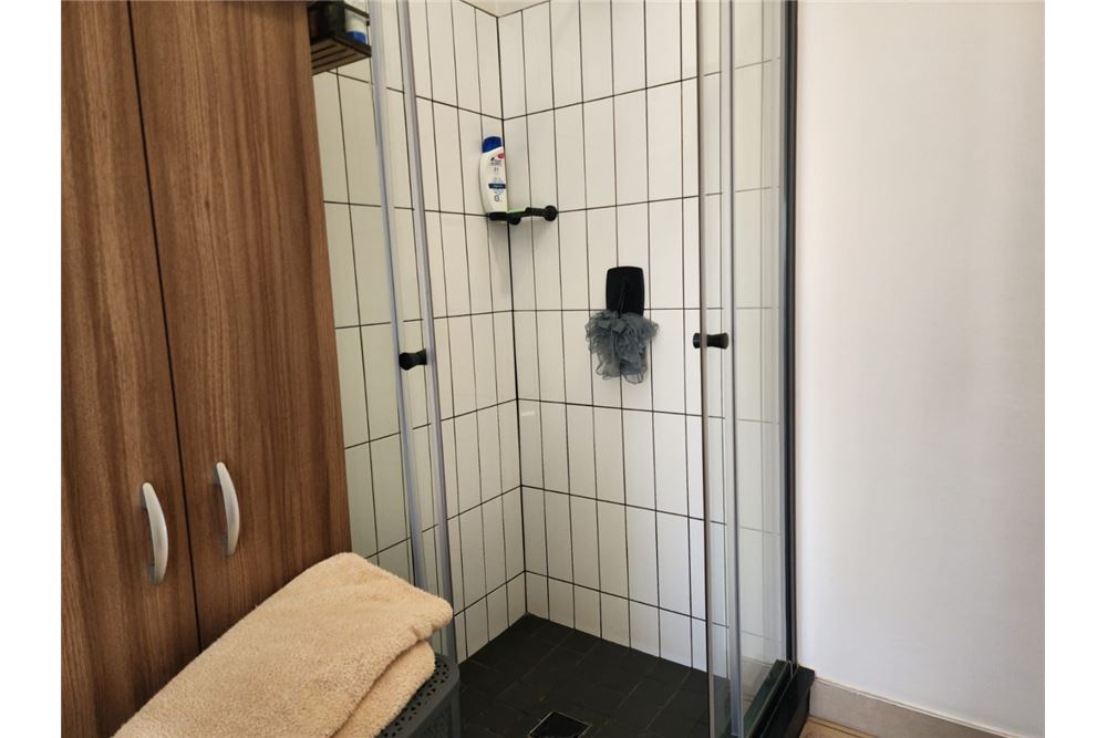 Rezidential - Apartament - Mulbarton, Gauteng - South Africa - 16 - 1031421027-748