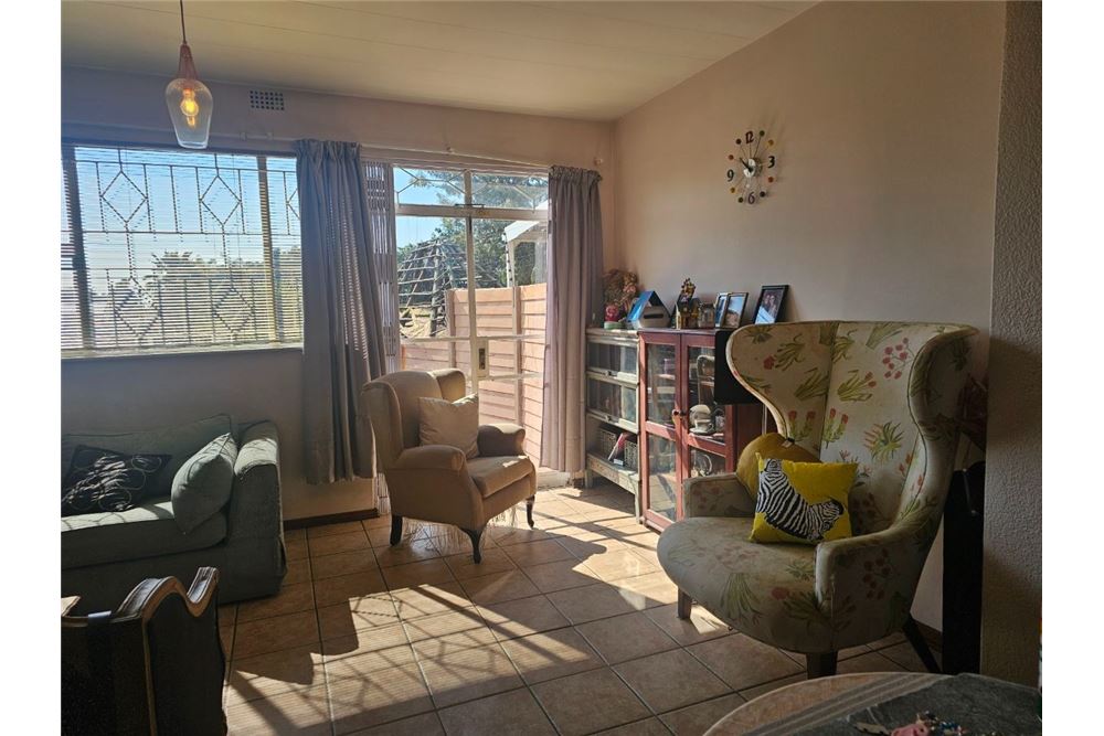 Residential - Rivitalo - Brackenhurst, Gauteng - South Africa - 20 - 1031421052-256