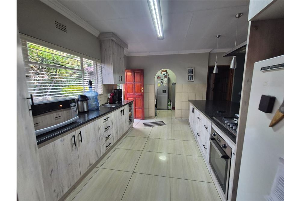 Rezidencijalno - Kuća  - Culemborg Park, Gauteng - South Africa - 4 - 1031444172-30