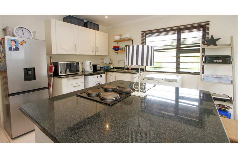 Residential - House - Glenashley, KwaZulu Natal - South Africa - 41 - 1031465029-138