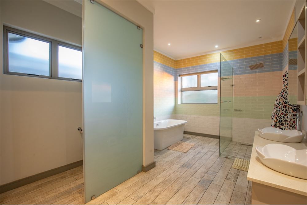 Residential - House - Waterkloof, Gauteng - South Africa - 78 - 1031414150-79