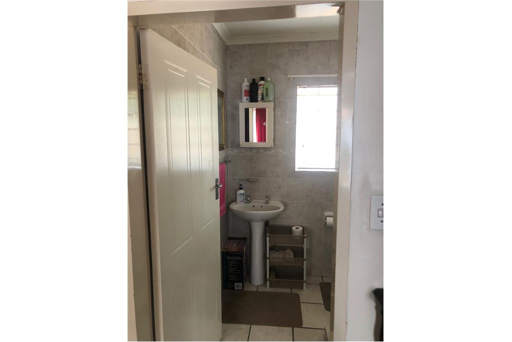 Residencial - Adosado - Montana, Gauteng - South Africa - 18 - 1031414050-120