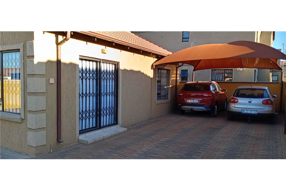 Жилищен - Къща - Vanderbijlpark CE7, Gauteng - South Africa - 16 - 1031421130-36