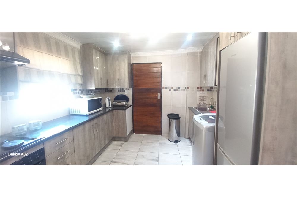 Residential - Αυτόνομη κατοικία - Protea Glen, Gauteng - South Africa - 7 - 1031421109-70