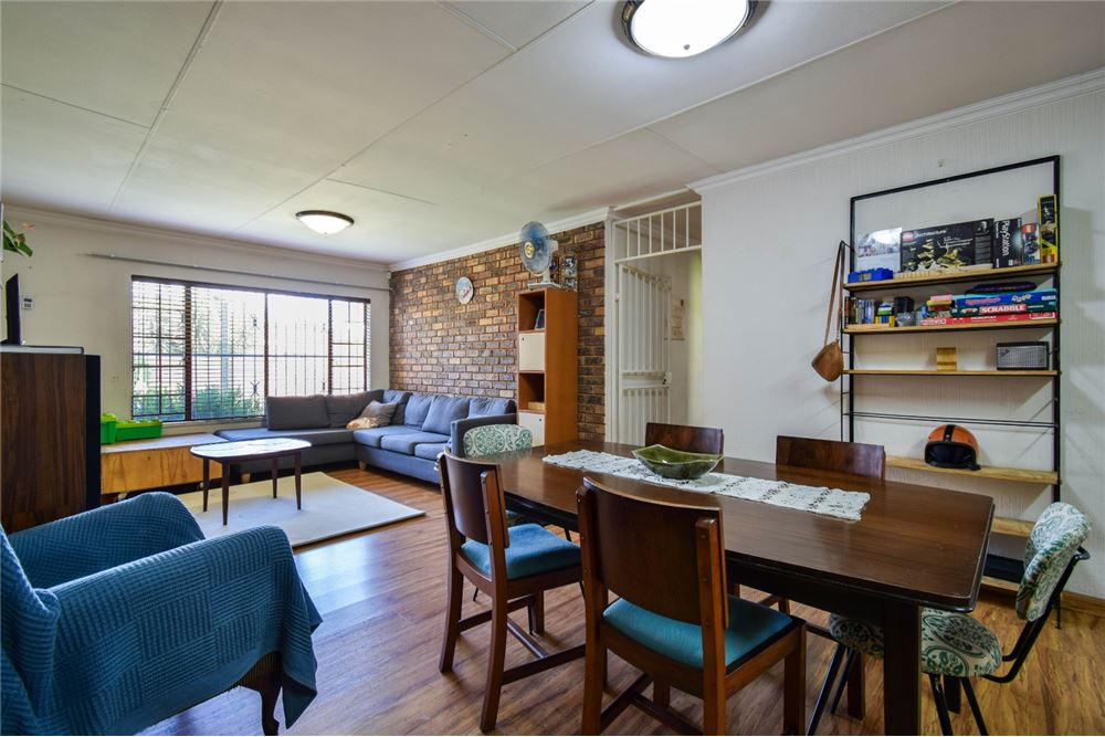 Residential - House - Waverley, Gauteng - South Africa - 9 - 1031414001-147