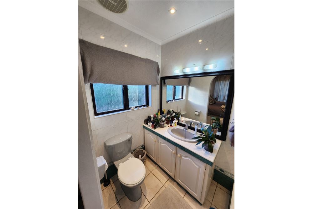 Residential - House - Umhlanga Rocks, KwaZulu Natal - South Africa - 23 - 1031465050-127