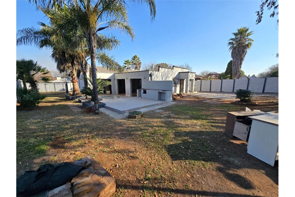 Residential - Rumah Terpisah - Wychwood, Gauteng - South Africa - 5 - 1031421002-278