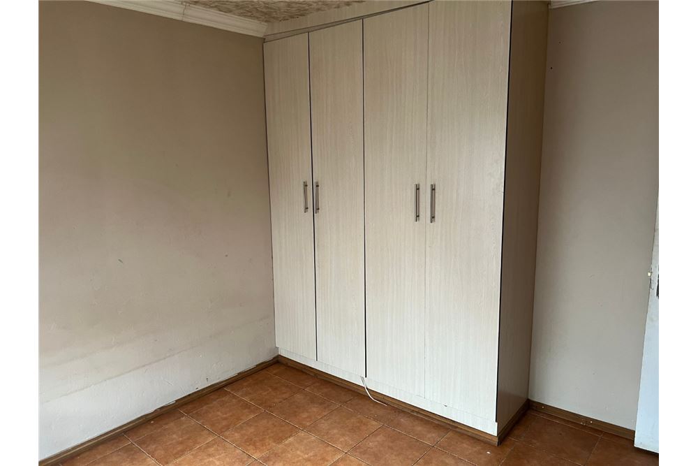 Residential - House - Soshanguve L, Gauteng - South Africa - 17 - 1031414015-772