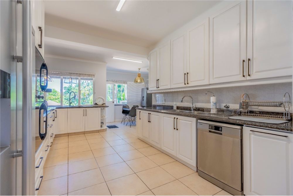 Residential - House - Durban North, KwaZulu Natal - South Africa - 24 - 1031465022-892