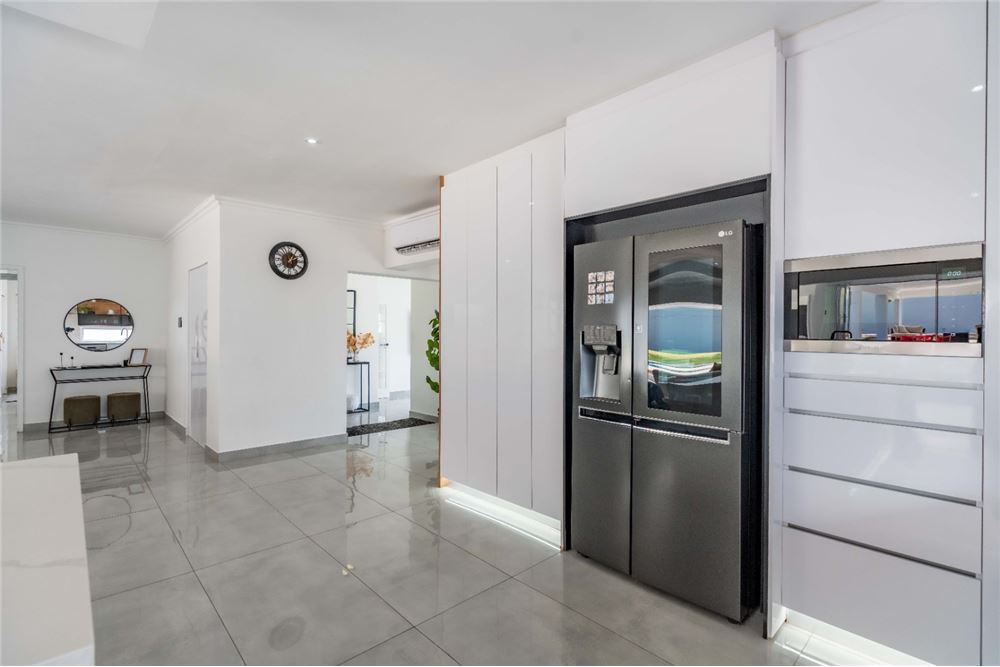 Residential - House - La Lucia, KwaZulu Natal - South Africa - 43 - 1031465073-88