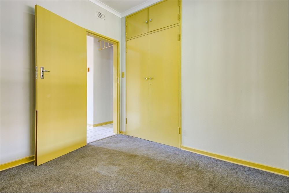 Residential - ਅਲੱਗ ਥਲੱਗ ਬਣਿਆ ਹੋਇਆ ਘਰ - Norkem Park, Gauteng - South Africa - 14 - 1031439089-19