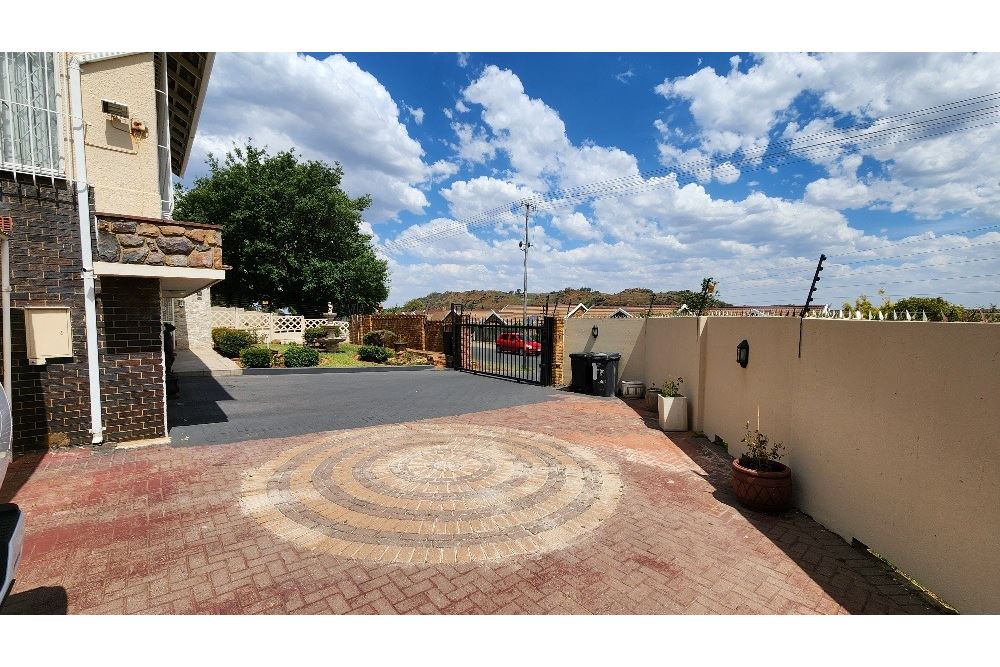 Residential - Omakotitalo - Oakdene, Gauteng - South Africa - 3 - 1031421040-63