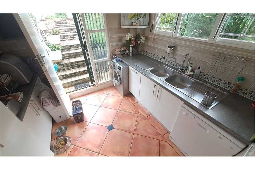 Residencial - Casa - St Michaels On Sea, KwaZulu Natal - South Africa - 8 - 1031394053-221