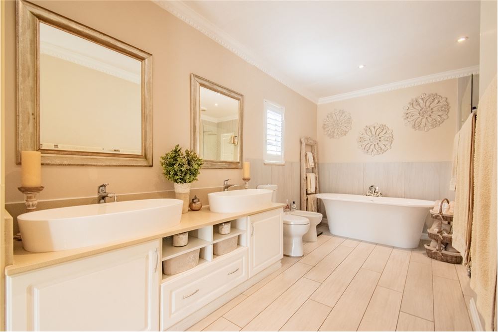 Residential - House - Westville Central, KwaZulu Natal - South Africa - 22 - 1031465101-125