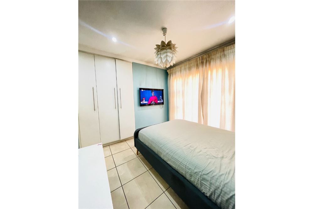 Residential - House - La Lucia, KwaZulu Natal - South Africa - 22 - 1031465129-25