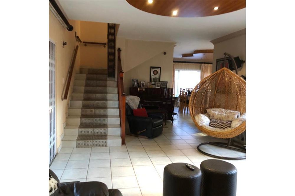 Residential - ਅਲੱਗ ਥਲੱਗ ਬਣਿਆ ਹੋਇਆ ਘਰ - Birdswood, KwaZulu Natal - South Africa - 9 - 1031416004-548