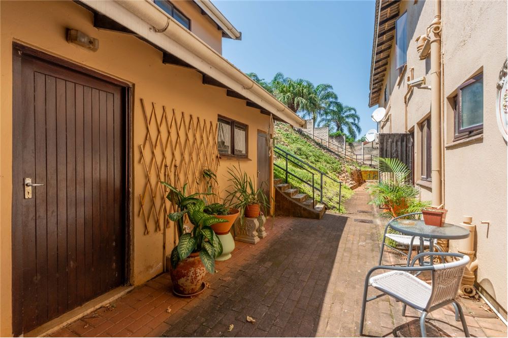 Residential - Hiša večstanovanjska - Glen hills, KwaZulu Natal - South Africa - 26 - 1031465026-87