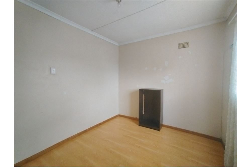 באזור מגורים - בית פרטי - Eastwood, KwaZulu Natal - South Africa - 13 - 1031436105-84