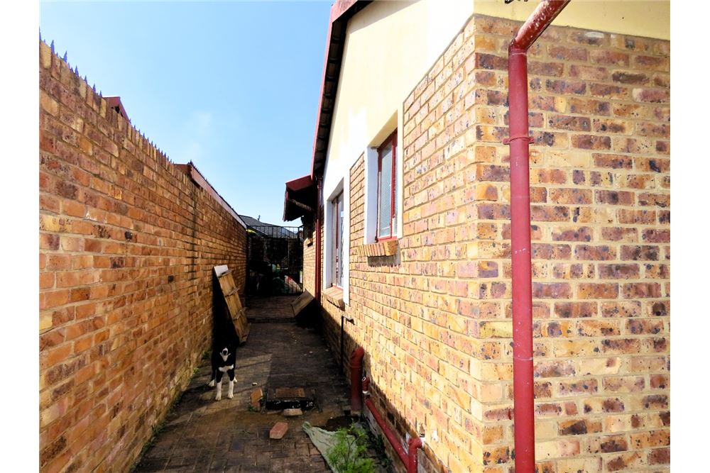 Residencial - Casa - Eersterust, Gauteng - South Africa - 26 - 1031414016-149