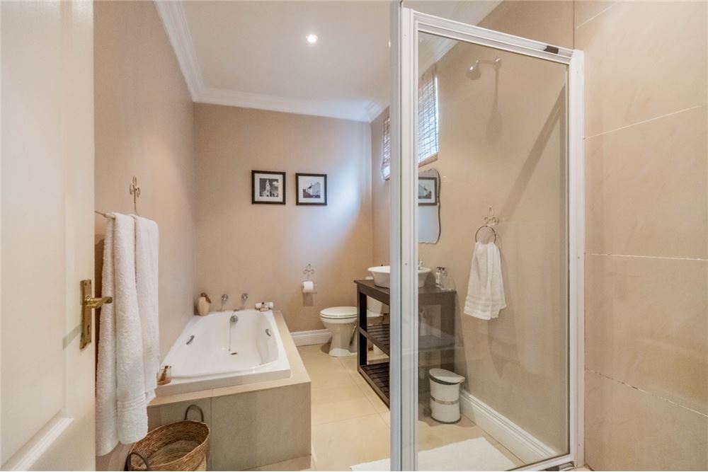 Residential - House - Glenashley, KwaZulu Natal - South Africa - 36 - 1031465022-877