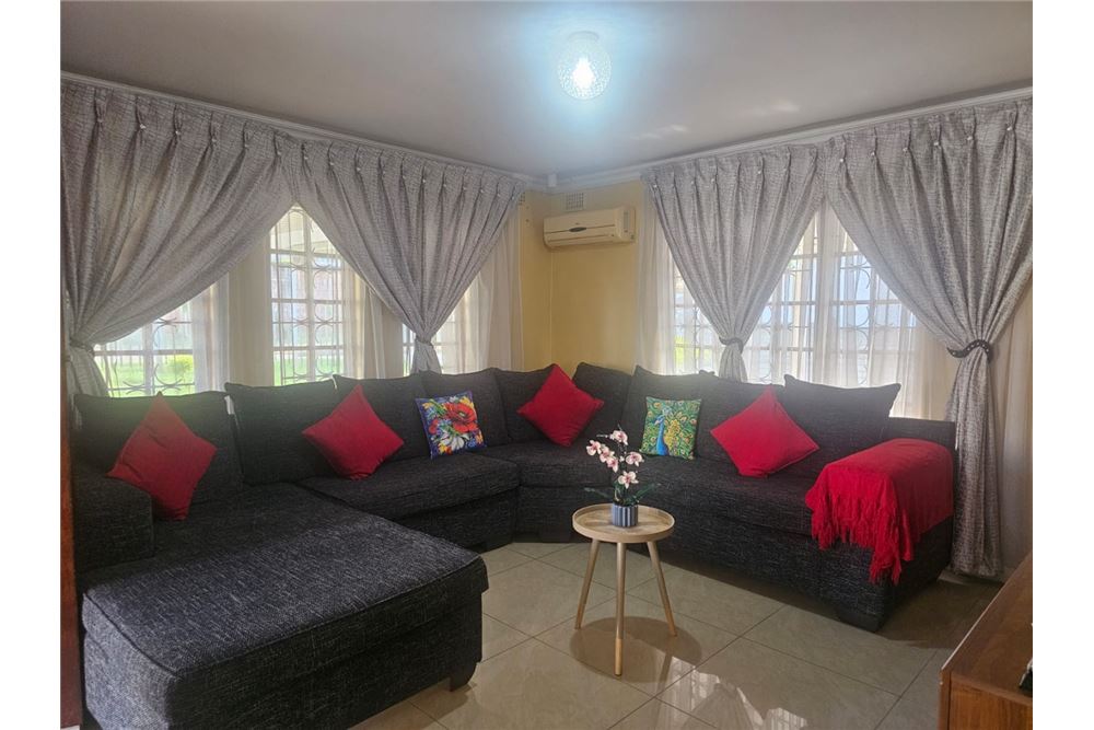 Residential - House - Avoca, KwaZulu Natal - South Africa - 6 - 1031465025-210