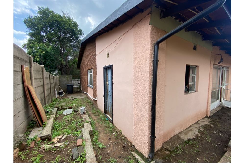 Rezidenčná - Samostatný dom - Elsburg, Gauteng - South Africa - 23 - 1031422074-54