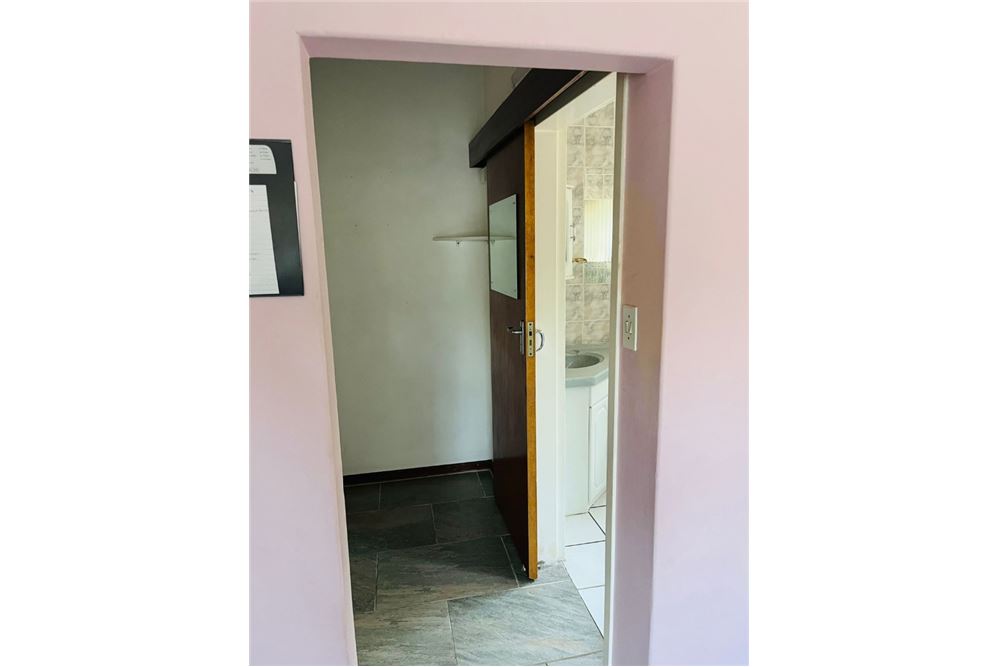 Residencial - Casa - Lynnwood, Gauteng - South Africa - 28 - 1031414137-16