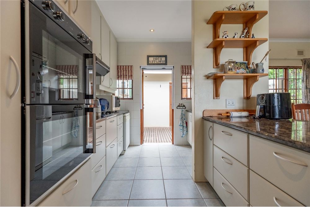 Residential - Townhouse - Durban North, KwaZulu Natal - South Africa - 15 - 1031465022-883