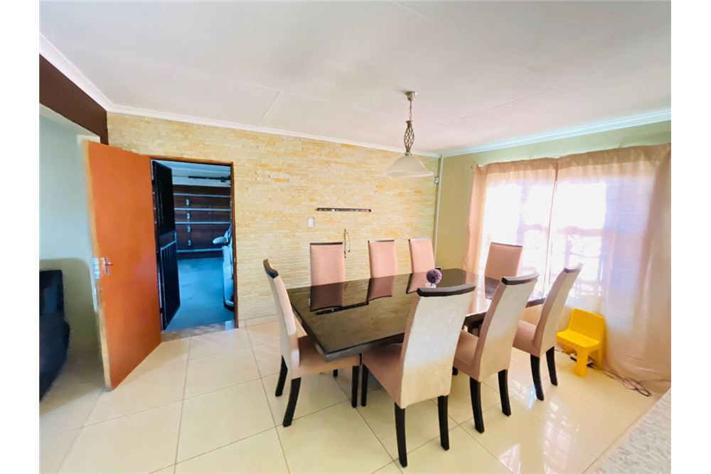 Residencial - Casa - Eersterust, Gauteng - South Africa - 11 - 1031414137-35