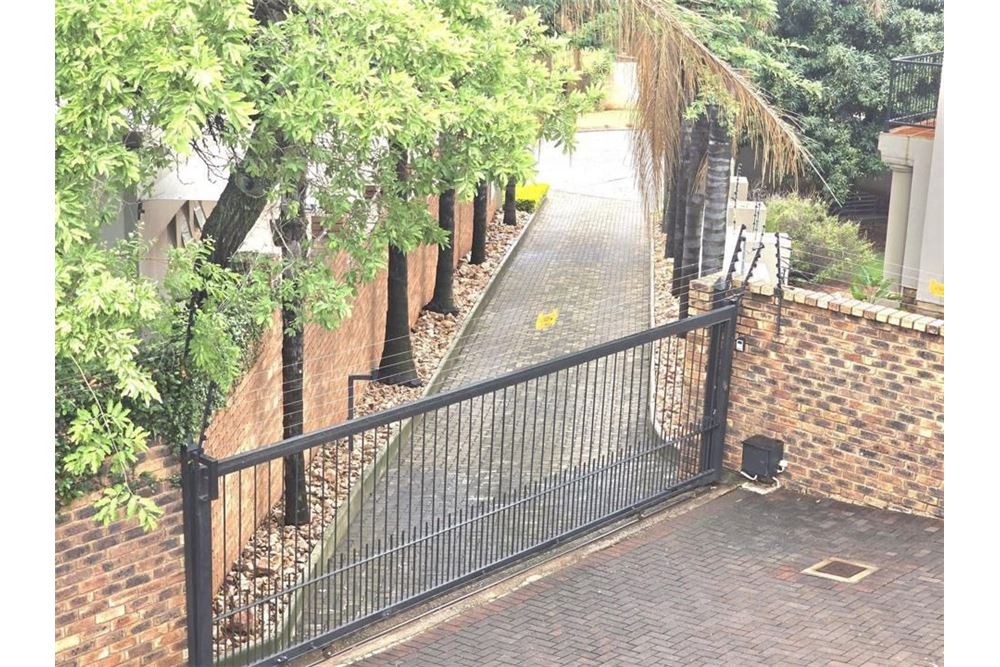 Commercial - Office - Montana Park, Gauteng - South Africa - 16 - 1031414088-154