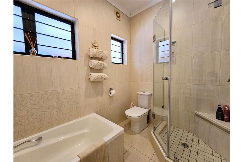 Residential - House - Virginia, KwaZulu Natal - South Africa - 34 - 1031465006-174