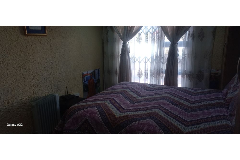 Residential - Αυτόνομη κατοικία - Protea Glen, Gauteng - South Africa - 13 - 1031421109-70