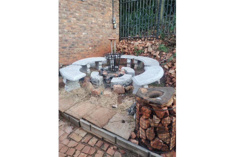 住宅 - 公寓/单元房 - Montana Park, Gauteng - South Africa - 9 - 1031414155-1