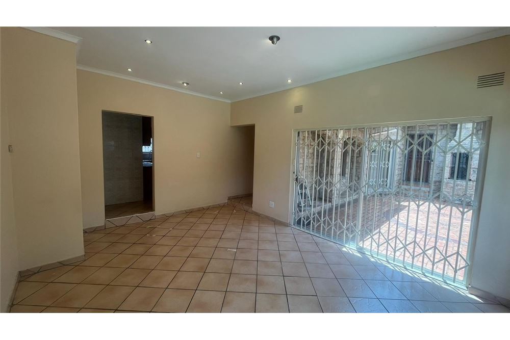 Residential - House - Glen hills, KwaZulu Natal - South Africa - 9 - 1031465129-26