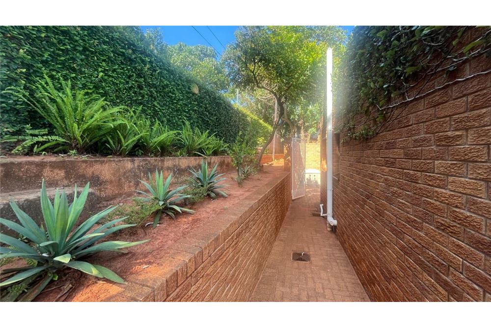 Residential - House - Durban North, KwaZulu Natal - South Africa - 53 - 1031465129-27