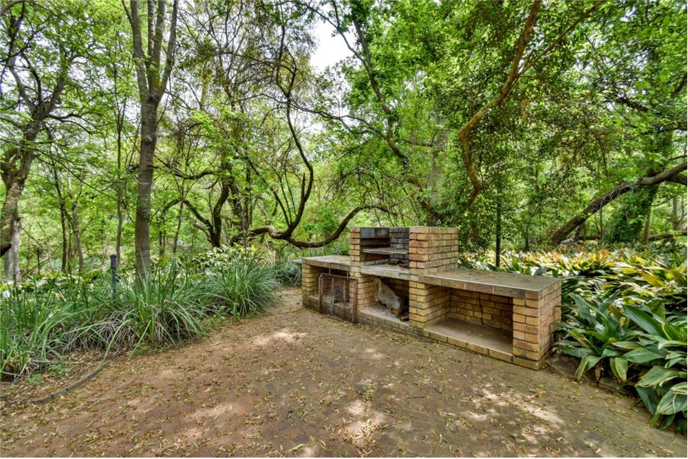 Comercial - Hostal - Kameeldrift East, Gauteng - South Africa - 34 - 1031414001-141