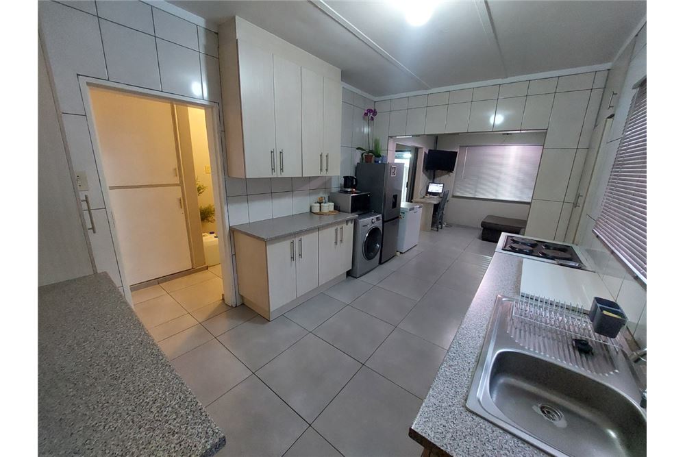 Residential - हाउस - Vanderbijlpark SW 5, Gauteng - South Africa - 5 - 1031010012-83