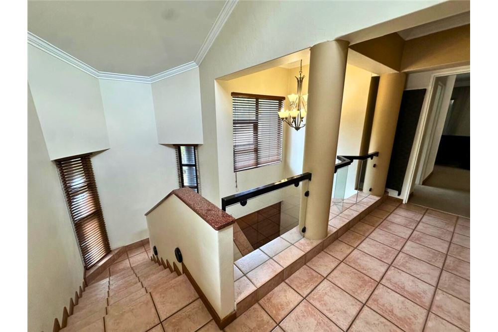 Residenziale - Casa - Lynnwood, Gauteng - South Africa - 19 - 1031414143-36
