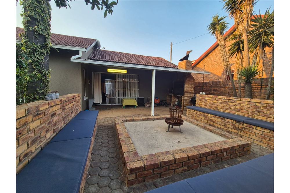 Rezidencijalno - Kuća  - Culemborg Park, Gauteng - South Africa - 21 - 1031444172-30