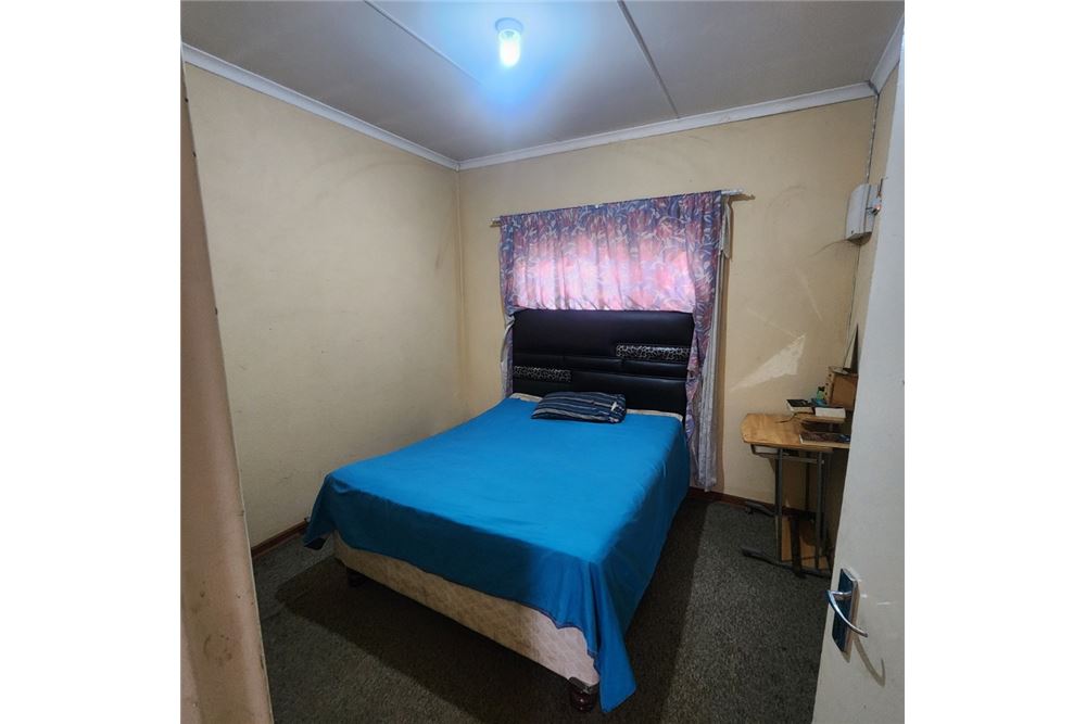 Residential - हाउस - Eldorado Park, Gauteng - South Africa - 13 - 1031421040-76